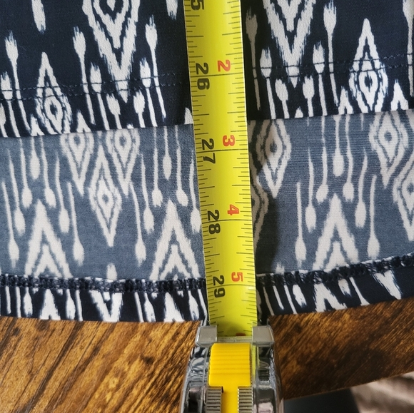 Jones New York Women's Black and White Patterned Top - Picture 7 of 7